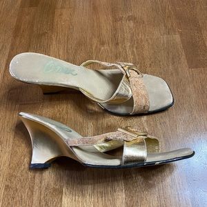 Onex goldstone wedge heal gold leather & cork strappy slides Size 8